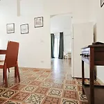 Apartman Vibo Sea View *