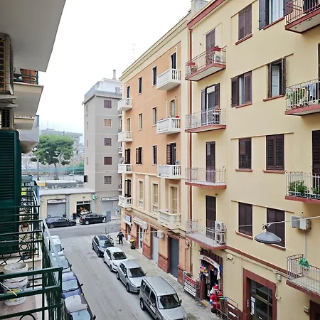 Vibo Sea View Apartman