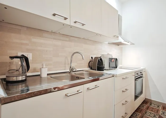 公寓 Vibo Sea View *